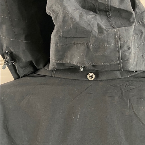 MEC goretex rain jacket - Picture 7 of 9